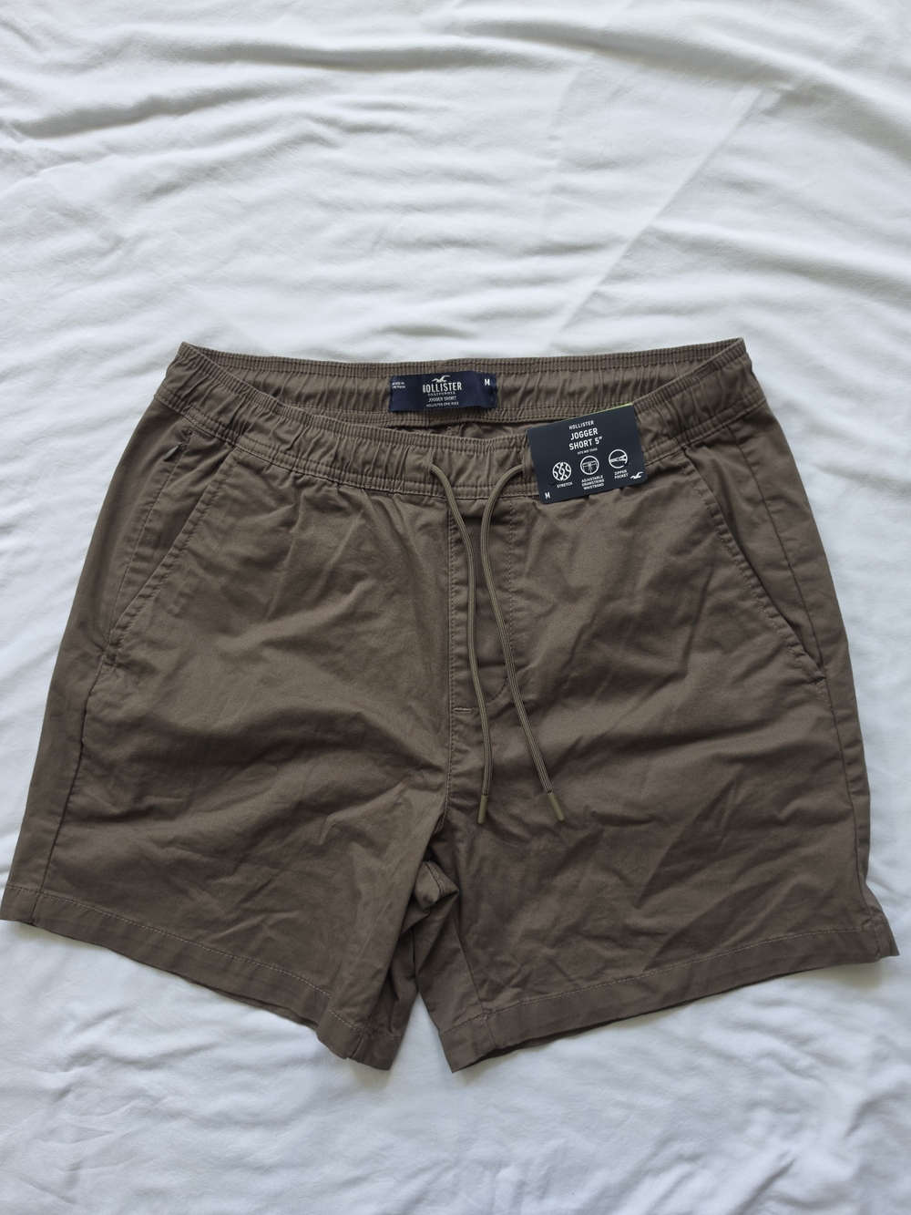Hollister Mens Jogger Shorts Medium Brown 5 Inch Stretch NWT